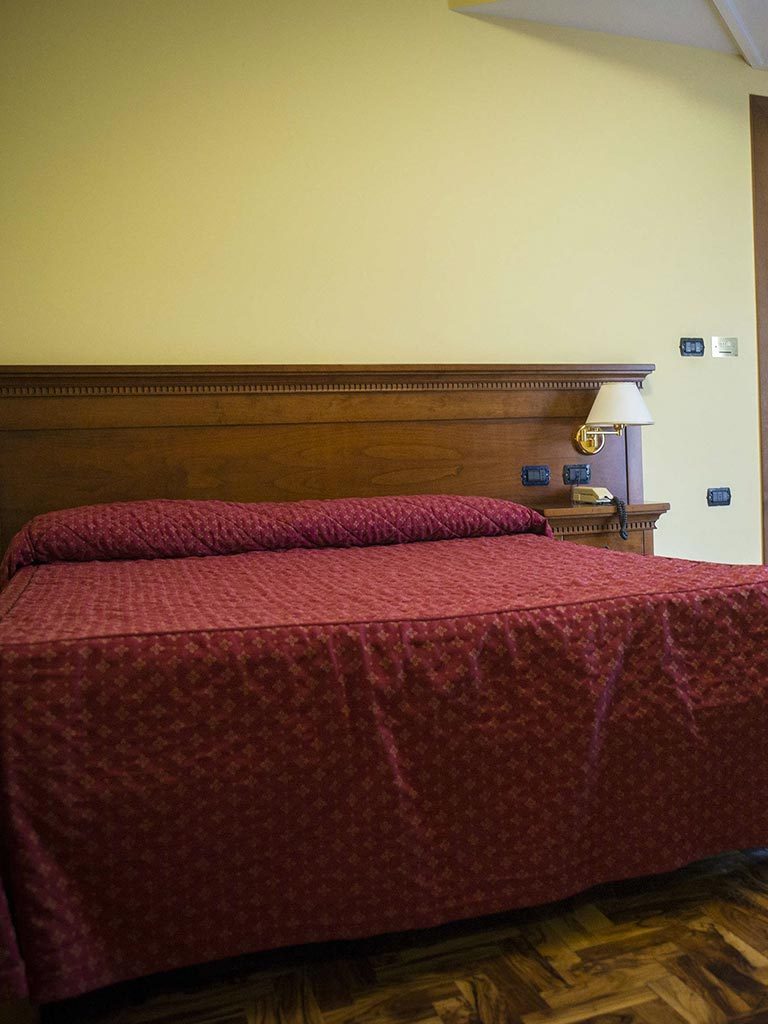albergo-uliveto-suite-camera-001